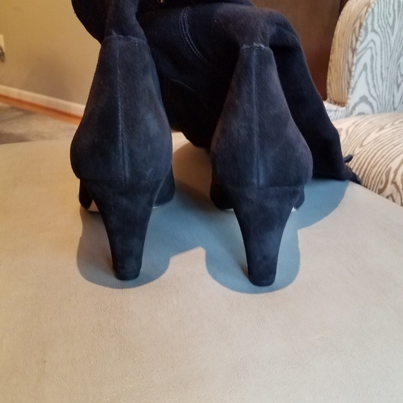 LAST PAIR - 55% OFF! Over the Knee Suede Boot - Picture 7 of 8